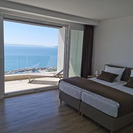 Isabela Apartment Icici